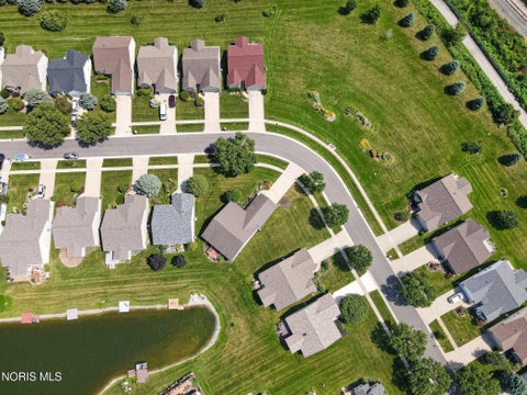 Tiny photo for 4828 Port Drive, Maumee, OH 43537 (MLS # 10012304)