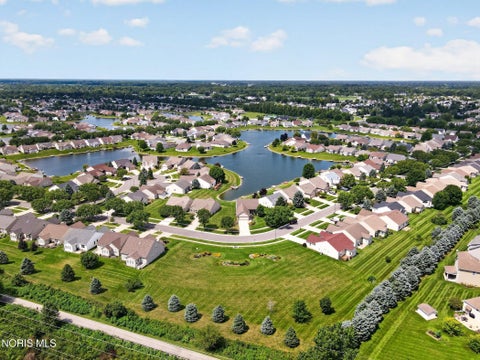 Tiny photo for 4828 Port Drive, Maumee, OH 43537 (MLS # 10012304)