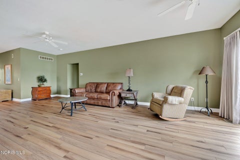 Tiny photo for 4828 Port Drive, Maumee, OH 43537 (MLS # 10012304)