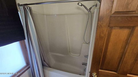 Tiny photo for 1725 Parkside Place, Findlay, OH 45840 (MLS # 10003351)