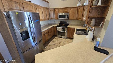 Tiny photo for 1725 Parkside Place, Findlay, OH 45840 (MLS # 10003351)