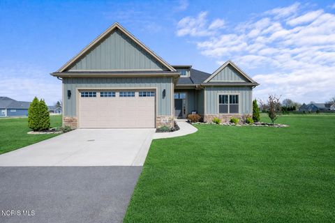 Photo of 5635 Waterville Monclova Road, Monclova, OH 43542 (MLS # 10006360)