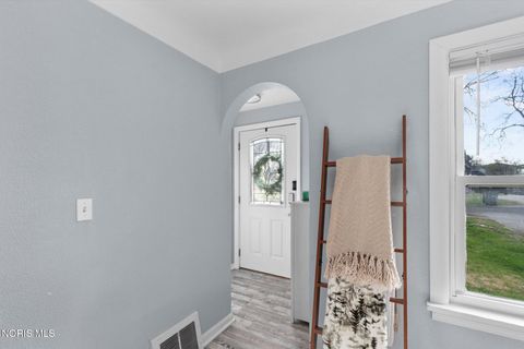 Tiny photo for 5855 Gany Mede Drive, Toledo, OH 43623 (MLS # 10006054)