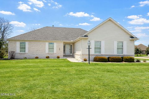 Photo of 2202 Woods Edge Road, Perrysburg, OH 43551 (MLS # 10005014)