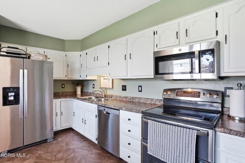 Tiny photo for 228 Capital Lane, Findlay, OH 45840 (MLS # 10013059)