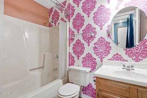 Tiny photo for 228 Capital Lane, Findlay, OH 45840 (MLS # 10013059)
