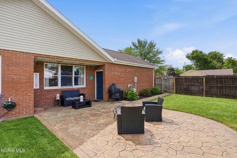 Tiny photo for 228 Capital Lane, Findlay, OH 45840 (MLS # 10013059)