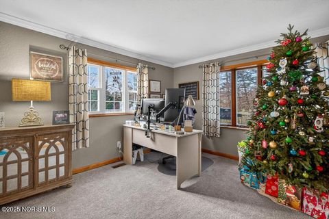 Tiny photo for 180 S Stadium Road, Oregon, OH 43616 (MLS # 10002357)