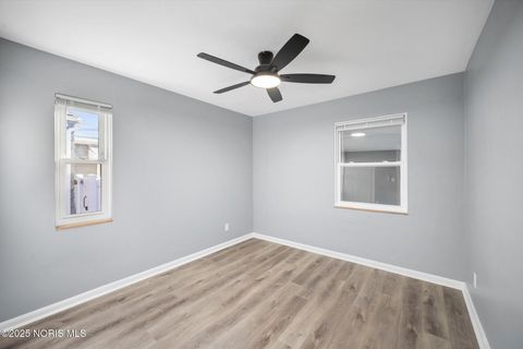 Tiny photo for 1023 Hawk Street, Toledo, OH 43612 (MLS # 10002461)