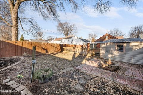 Tiny photo for 1023 Hawk Street, Toledo, OH 43612 (MLS # 10002461)