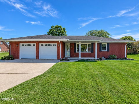Photo of 6002 Seaman Road, Oregon, OH 43616 (MLS # 10013411)