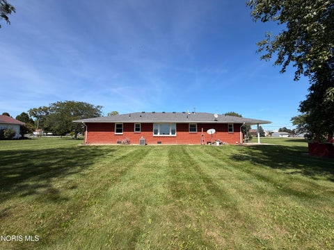 Tiny photo for 6002 Seaman Road, Oregon, OH 43616 (MLS # 10013411)