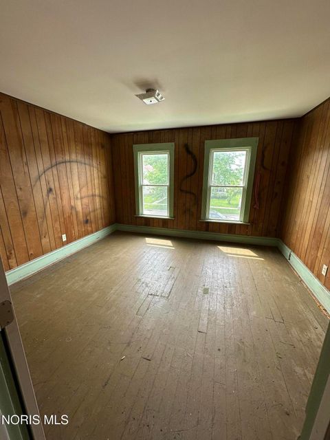 Tiny photo for 2478 Franklin Avenue, Toledo, OH 43620 (MLS # 10008670)