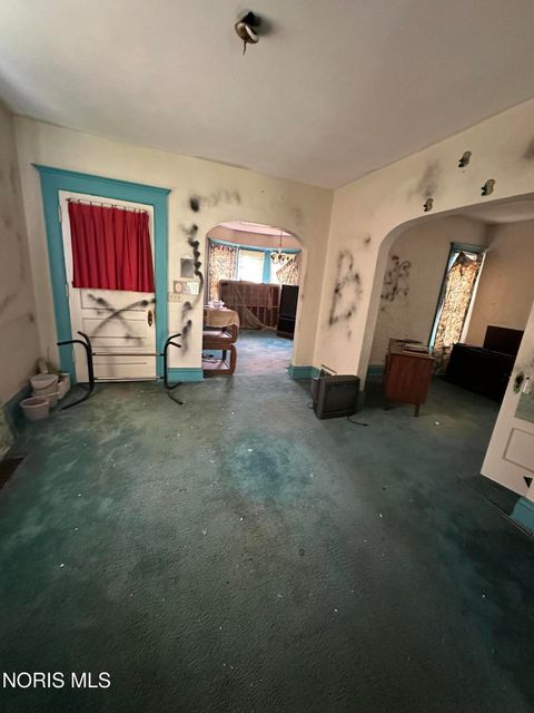 Tiny photo for 2478 Franklin Avenue, Toledo, OH 43620 (MLS # 10008670)