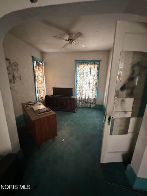 Tiny photo for 2478 Franklin Avenue, Toledo, OH 43620 (MLS # 10008670)