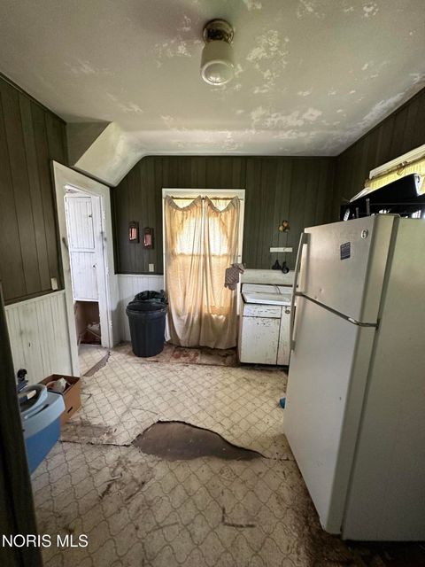 Tiny photo for 2478 Franklin Avenue, Toledo, OH 43620 (MLS # 10008670)