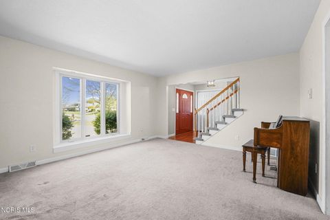 Tiny photo for 540 Thackeray Road, Maumee, OH 43537 (MLS # 10006834)