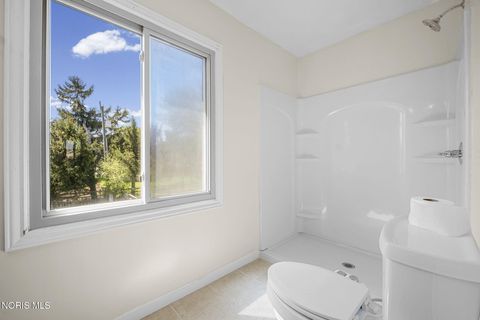 Tiny photo for 540 Thackeray Road, Maumee, OH 43537 (MLS # 10006834)