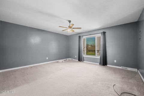 Tiny photo for 540 Thackeray Road, Maumee, OH 43537 (MLS # 10006834)