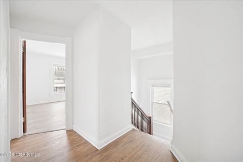 Tiny photo for 4128 Burnham Avenue, Toledo, OH 43612 (MLS # 10002160)