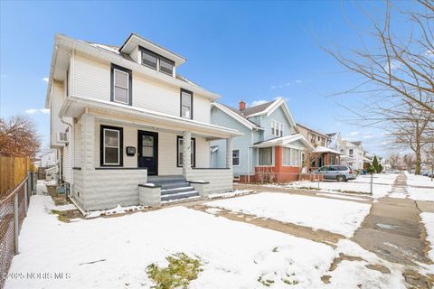 Tiny photo for 4128 Burnham Avenue, Toledo, OH 43612 (MLS # 10002160)