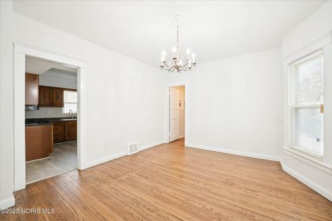 Tiny photo for 4128 Burnham Avenue, Toledo, OH 43612 (MLS # 10002160)