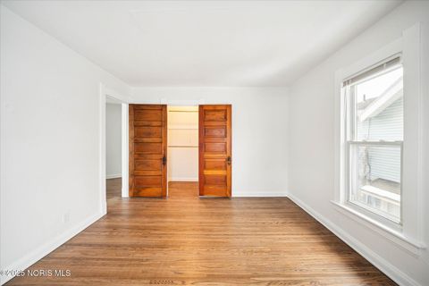 Tiny photo for 4128 Burnham Avenue, Toledo, OH 43612 (MLS # 10002160)