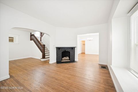 Tiny photo for 4128 Burnham Avenue, Toledo, OH 43612 (MLS # 10002160)