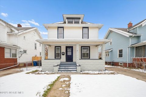 Tiny photo for 4128 Burnham Avenue, Toledo, OH 43612 (MLS # 10002160)
