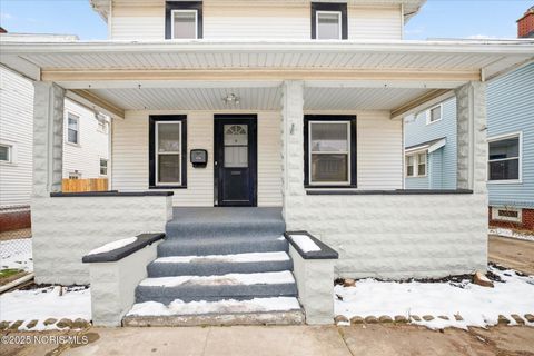 Tiny photo for 4128 Burnham Avenue, Toledo, OH 43612 (MLS # 10002160)