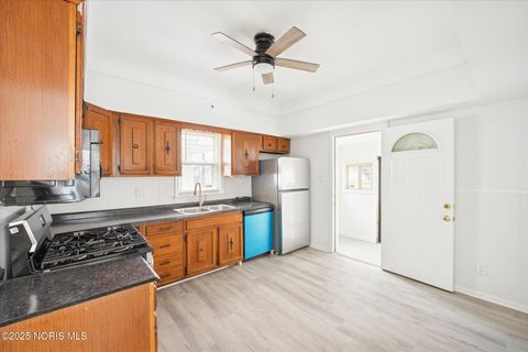 Tiny photo for 4128 Burnham Avenue, Toledo, OH 43612 (MLS # 10002160)