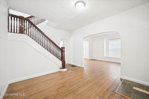 Tiny photo for 4128 Burnham Avenue, Toledo, OH 43612 (MLS # 10002160)