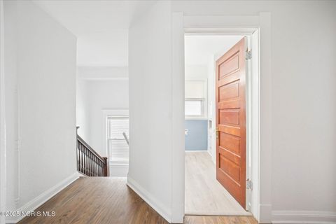 Tiny photo for 4128 Burnham Avenue, Toledo, OH 43612 (MLS # 10002160)