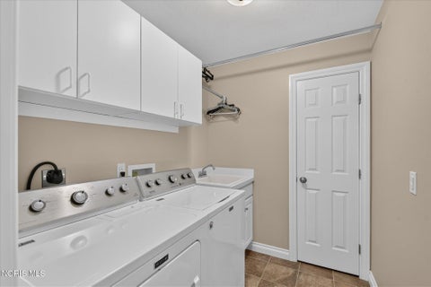 Tiny photo for 25136 Rocky Harbour Drive, Perrysburg, OH 43551 (MLS # 10011765)