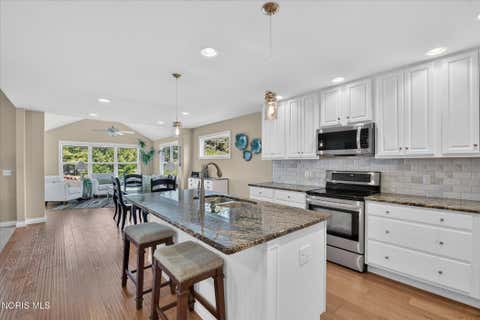 Tiny photo for 25136 Rocky Harbour Drive, Perrysburg, OH 43551 (MLS # 10011765)