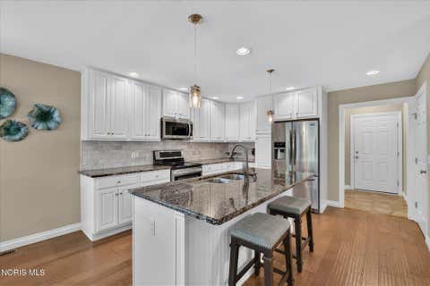 Tiny photo for 25136 Rocky Harbour Drive, Perrysburg, OH 43551 (MLS # 10011765)