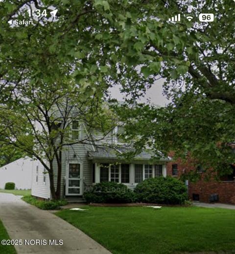 Photo of 4123 Bellevue Road, Toledo, OH 43613 (MLS # 10002171)