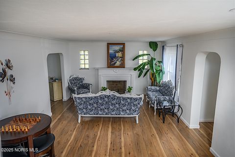 Tiny photo for 1450 S Lallendorf Road, Oregon, OH 43616 (MLS # 10005298)