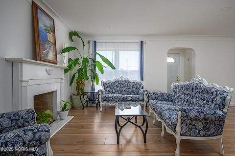 Tiny photo for 1450 S Lallendorf Road, Oregon, OH 43616 (MLS # 10005298)