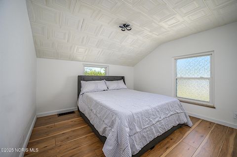 Tiny photo for 1450 S Lallendorf Road, Oregon, OH 43616 (MLS # 10005298)