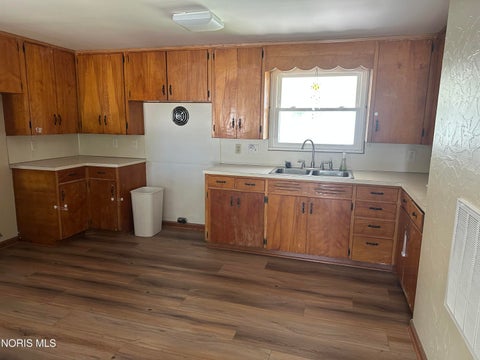 Tiny photo for 337 Northfield Avenue, Defiance, OH 43512 (MLS # 10010797)