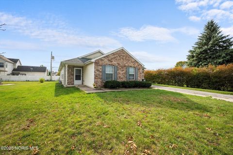 Tiny photo for 4415 Angola Road, Toledo, OH 43615 (MLS # 10000849)