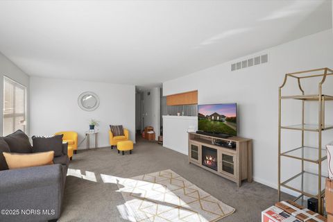 Tiny photo for 4415 Angola Road, Toledo, OH 43615 (MLS # 10000849)