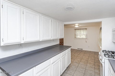 Tiny photo for 847 S King Road, Holland, OH 43528 (MLS # 10013557)