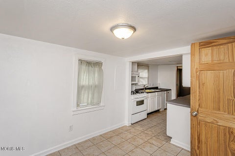 Tiny photo for 847 S King Road, Holland, OH 43528 (MLS # 10013557)