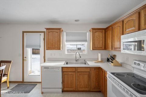 Tiny photo for 3208 Elmont Road, Toledo, OH 43615 (MLS # 10003547)