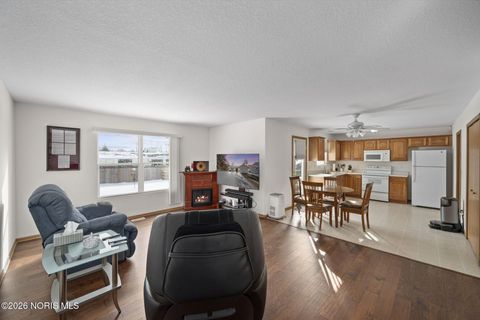 Tiny photo for 3208 Elmont Road, Toledo, OH 43615 (MLS # 10003547)