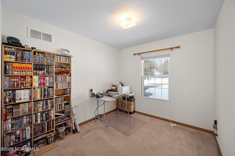 Tiny photo for 3208 Elmont Road, Toledo, OH 43615 (MLS # 10003547)