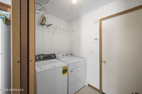 Tiny photo for 3208 Elmont Road, Toledo, OH 43615 (MLS # 10003547)