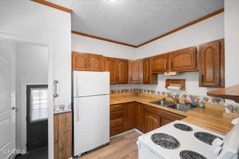 Tiny photo for 6024 Park Street, Sylvania, OH 43560 (MLS # 10010015)
